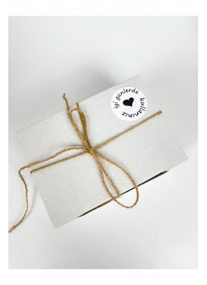 Iyi Günlerde Kullanınız Siyah Yazılı Kalpli 4 Cm Yuvarlak Yapışkanlı Etiket 120 Adet